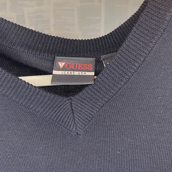 Guess sweater mens size medium - Picture 3 of 5
